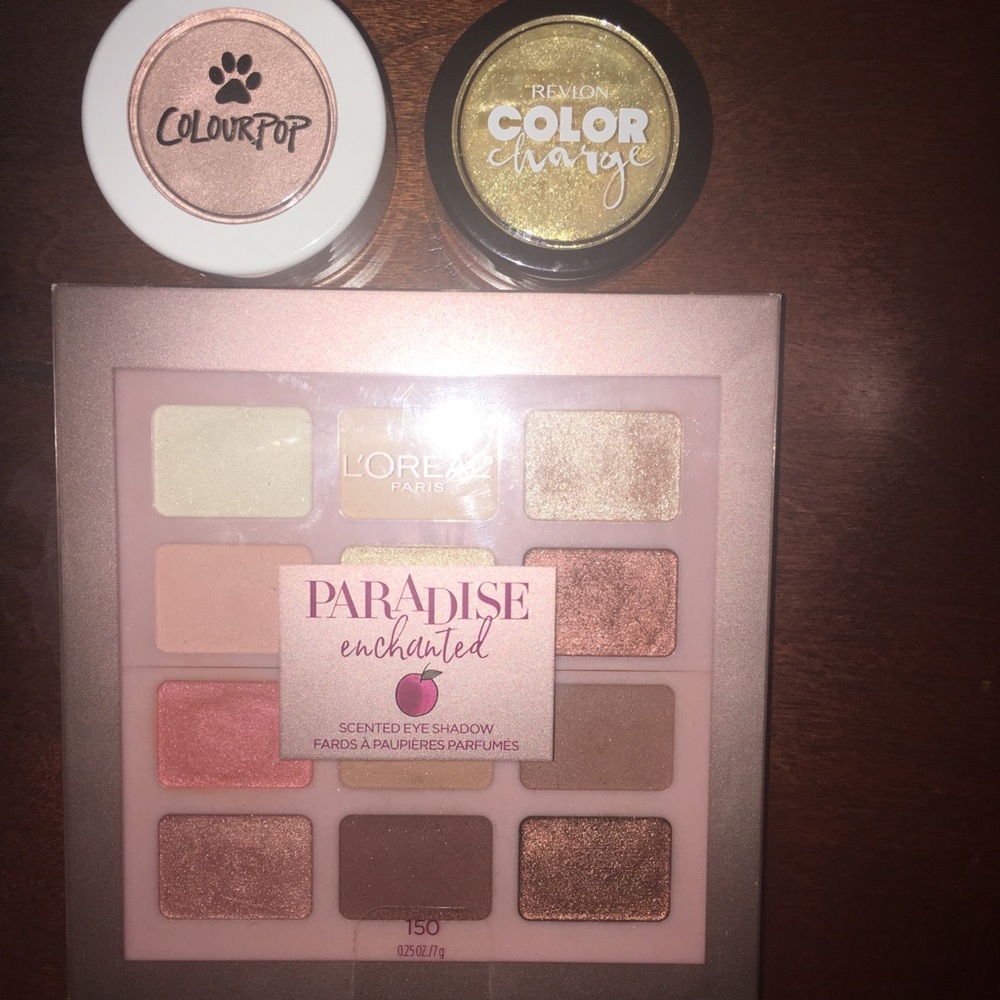 Make up bundle.